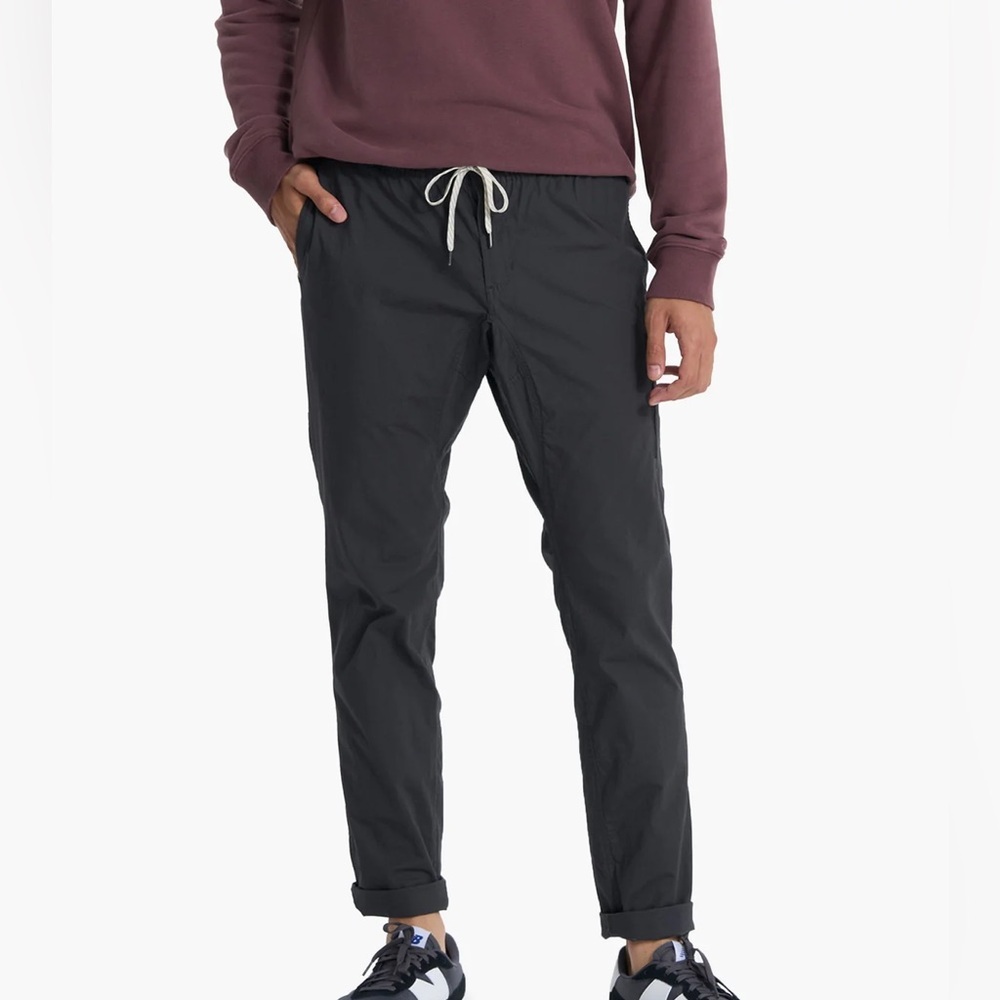 Vuori Charcoal Grey Ripstop Traveler Jogger Sweat Pants Size: Small 28”x 40”